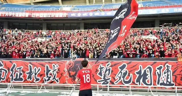 辽宁足球队历届队员名单_辽宁足球历史介绍_辽宁足球主场历史