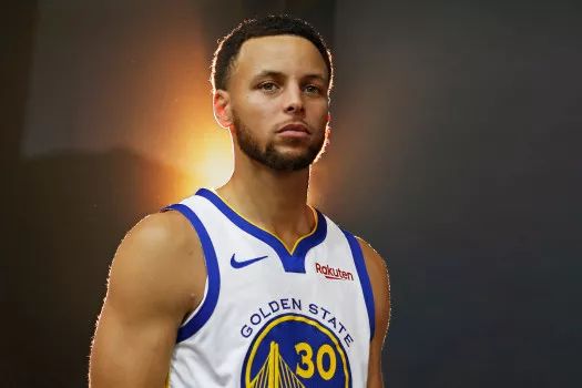 斯蒂芬篮球技巧_nba斯蒂芬_斯蒂芬森篮球