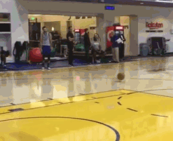 斯蒂芬篮球技巧_斯蒂芬森篮球_nba斯蒂芬