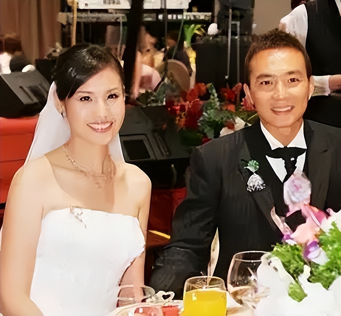 健身明星_盘点那些健身明星_明星变健身网红