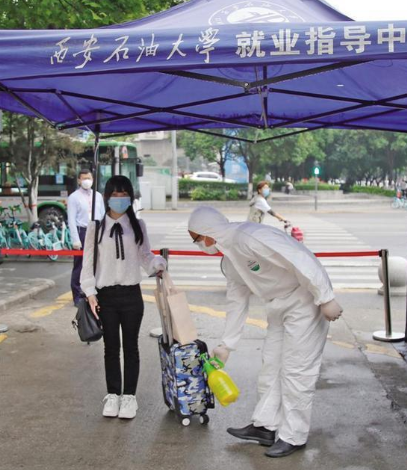 技能改变生活视频讲解_技能改变生活海报_技能改变生活演讲