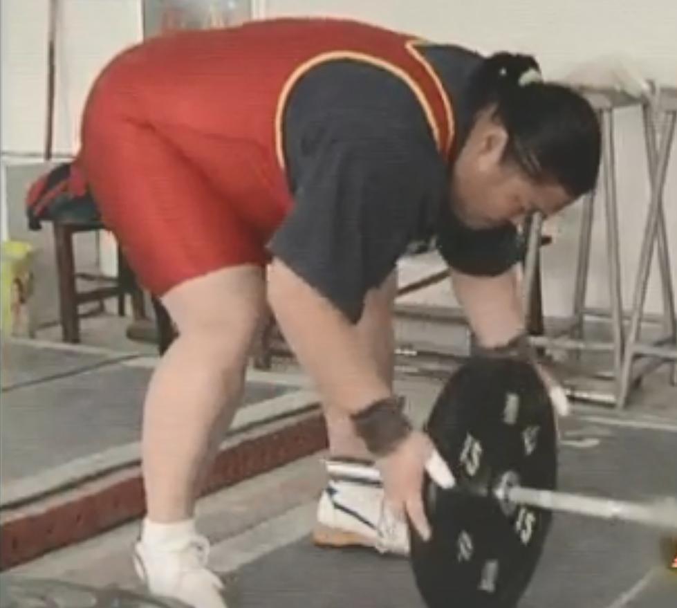 最胖的举重男冠军韩国女_韩国举重男子_韩国举重美女