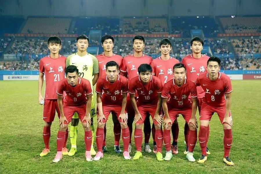 足球届冠军_足球冠军最多的球员_足球冠军是谁