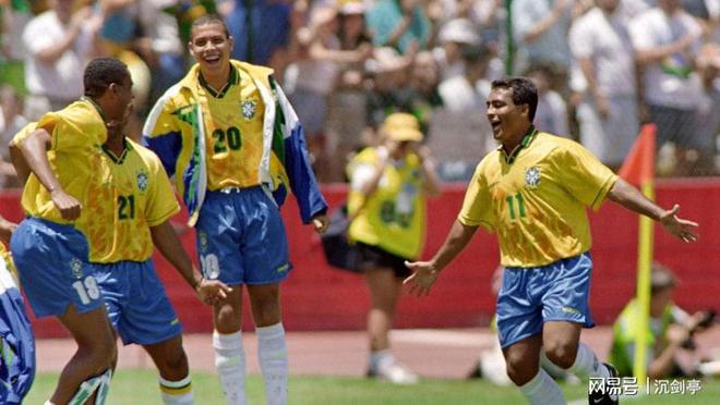 fifa足球线上世界杯冠军_2021世界足球冠军杯_fifa游戏世界冠军