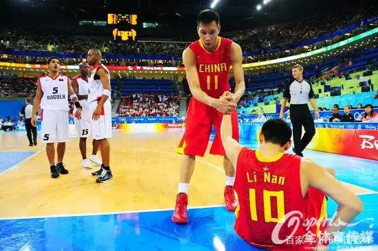 2008北京奥运会中国男篮黄金一代阵容及赛场表现
